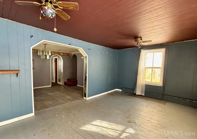 Photo 3 of Single family home for sale at 162 Saginaw St, Ishpeming, MI 49849 | MLS# 50202436 | Listing updated on 2026-08-12
