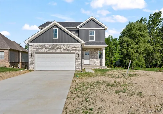 Photo 2 of Single family home for sale at 2311 Baltimore Ln, Davison, MI 48423 | MLS# 61020294 | Listing updated on 2026-08-13