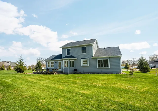 Homes for sale in Charlevoix, MI | 7031 Applewood Dr, Charlevoix, MI 49720 | MLS# 80068144