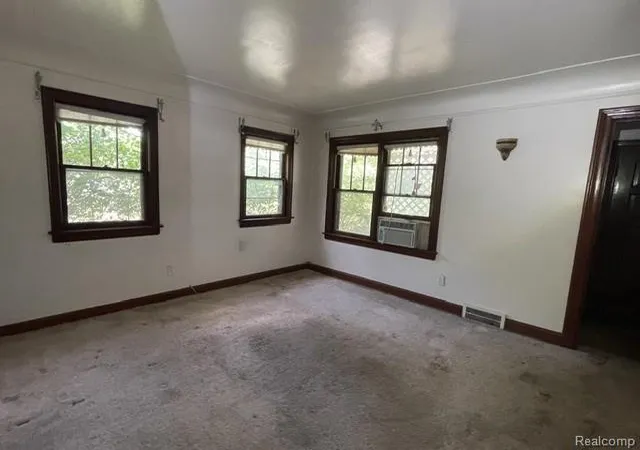 Photo 3 of Single family home for sale at 8930 Wayne Rd, Romulus, MI 48174 1664 | MLS# 61025032 | Listing updated on 2026-08-28