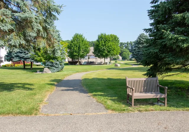 2nd image of 2193 Gethings Rd, Battle Creek, MI 49015
