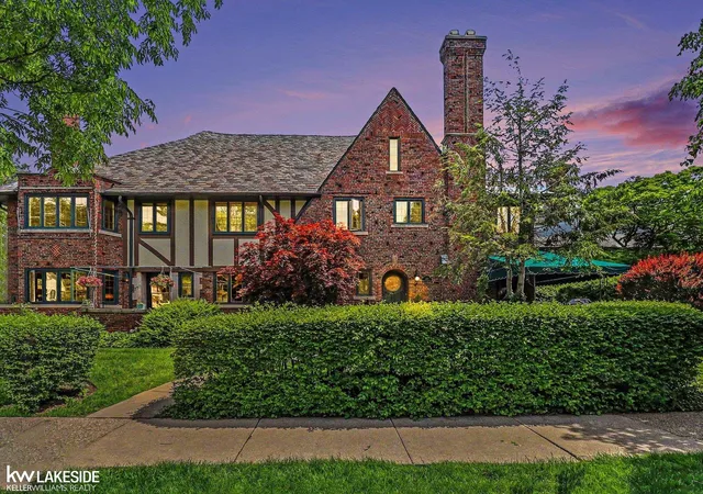 Homes for sale in Grosse Pointe, MI | 286 Rivard Blvd, Grosse Pointe, MI 48230 | MLS# 50209176