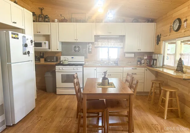 Photo 4 of Single family home for sale at 16754 Kk6 Rd, Wetmore, MI 49895 | MLS# 50216271 | Listing updated on 2026-08-26