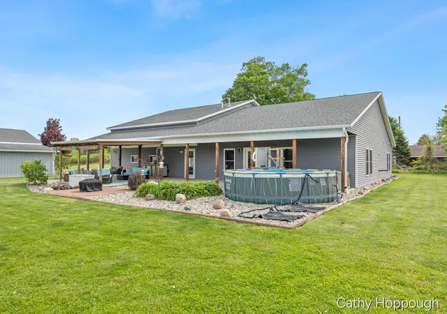 Homes for sale in Clarksville, MI | 6521 Clinton Trl, Clarksville, MI 48815 | MLS# 70533210