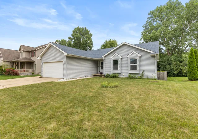 20th image of 1121 Durango Dr, Lansing, MI 48917 | MLS# 70552394