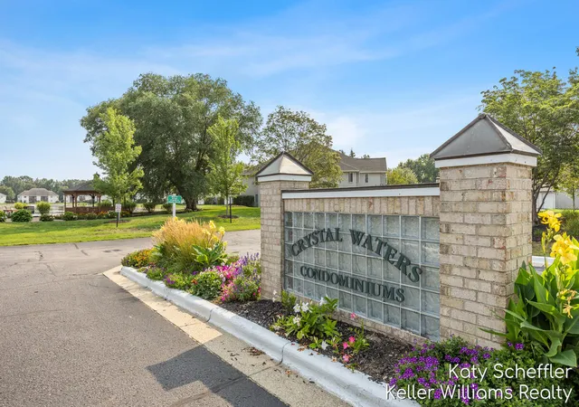 Listing Photo 2 - Condo for sale in building located at 12265 S Crystal Waters Dr, Holland, MI 49424 - Unit #2