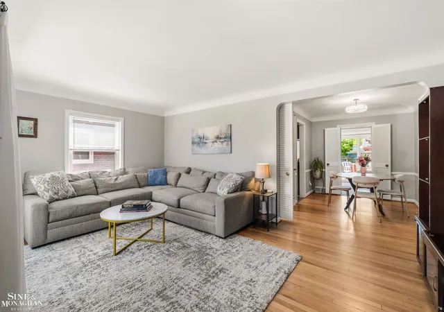 3rd image of 1229 Brys Dr, Grosse Pointe Woods, MI 48236 | MLS# 50211146