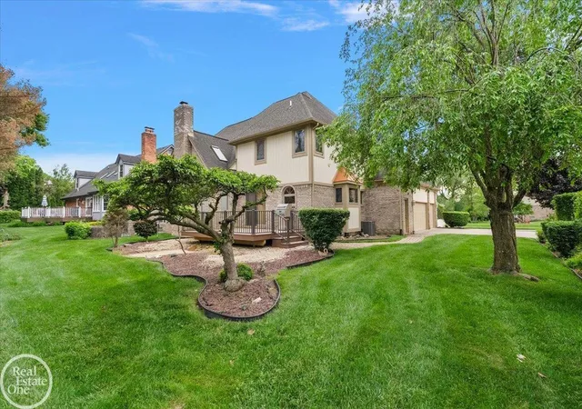 Photo 5 of Single Family Residence at 56688 Portsmouth Ct, Shelby Township, MI 48316 | MLS# 50209364 | | Sold on 2026-08-07