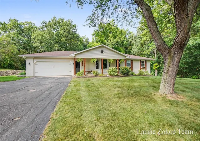 2nd image of 7613 Leonard St, Coopersville, MI 49404 | MLS# 70553660