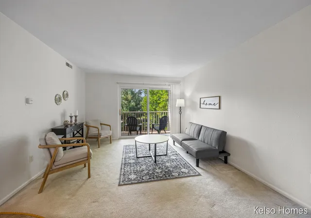 Photo 2 of Condo for sale at 3410 Devonwood Hls #E, Grand Rapids, MI 49525 | MLS# 70553983 | Listing updated on 2026-09-12
