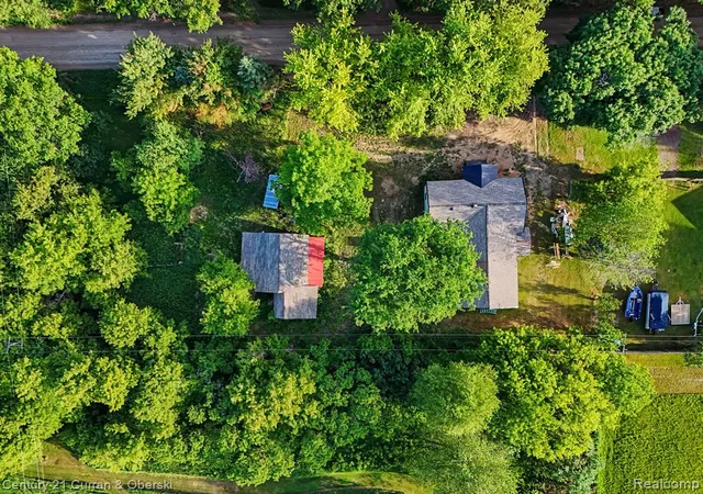Photo 3 of Single family home for sale at 4296 Burgess Road, Pinckney, MI 48169 8791 | MLS# 61024133 | Listing updated on 2026-09-12