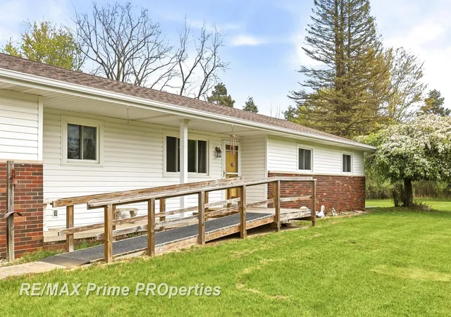 5th image of 4301 Curtis Rd, Birch Run, MI 48415 | MLS# 50208294