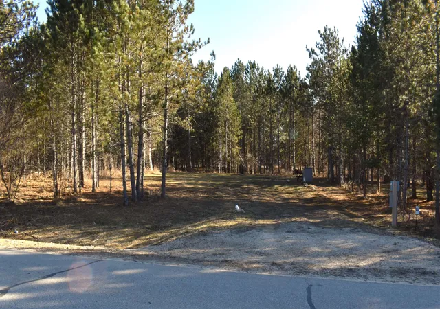 Photo 2 of Sale Pending at 5438 Kings Way, Gladwin, MI 48624 | MLS# 50201450 | Listing updated on 2026-08-27