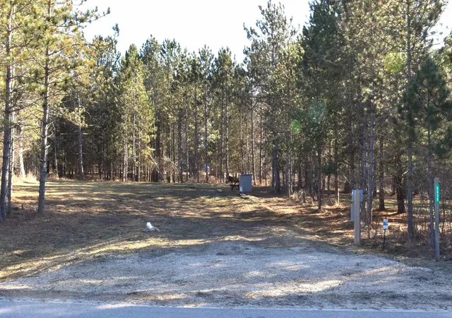 Photo 3 of Sale Pending at 5438 Kings Way, Gladwin, MI 48624 | MLS# 50201450 | Listing updated on 2026-08-27