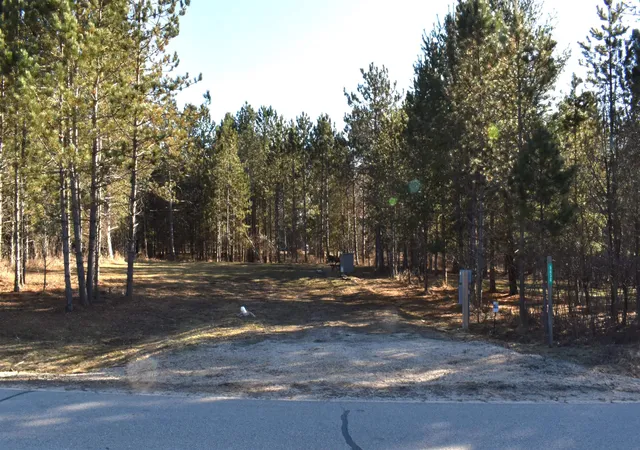Photo 3 of Sale Pending at 5438 Kings Way, Gladwin, MI 48624 | MLS# 50201450 | Listing updated on 2026-08-27