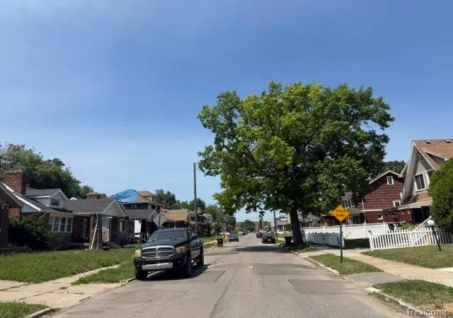 Photo 4 of Single family home for sale at 11926 Wisconsin St, Detroit, MI 48204 5430 | MLS# 61012247 | Listing updated on 2026-10-16
