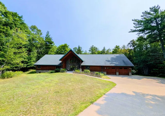 1st image of 1831 S Mcclellan Ave, Marquette, MI 49855 | MLS# 50218742