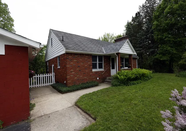 Photo 3 of Single family home for sale at 5801 N Territorial Rd, Dexter, MI 48130 | MLS# 70553989 | Listing updated on 2026-08-24