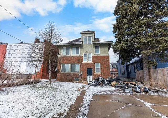 35th image of 681 Clairmount St, Detroit, MI 48202 | MLS# 60988529