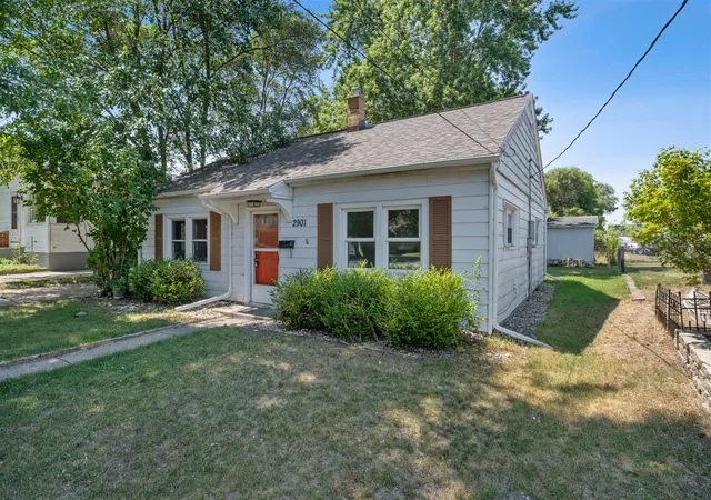 Homes for sale in Grand Rapids, MI | 2901 Union Ave, Grand Rapids, MI 49548 | MLS# 70545605
