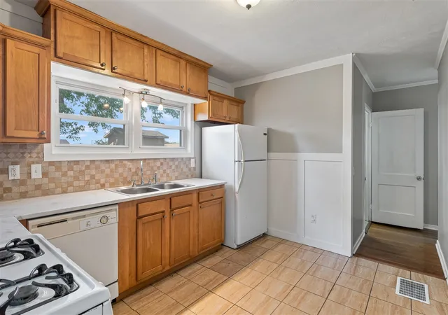 Homes for sale in Grand Rapids, MI | 2901 Union Ave, Grand Rapids, MI 49548 | MLS# 70545605