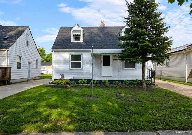 Photo 2 of Sale Pending at 5157 Niagara St, Wayne, MI 48184 | MLS# 61006435 | Listing updated on 2026-08-07
