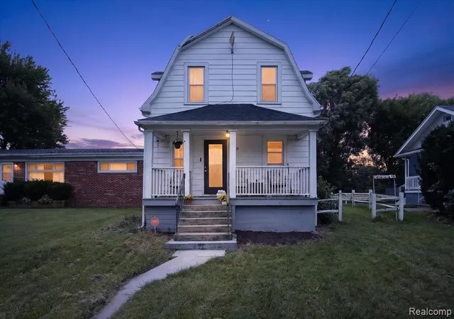 1st image of 1325 Garden Ct, Erie, MI 48133 9641 | MLS# 61023530