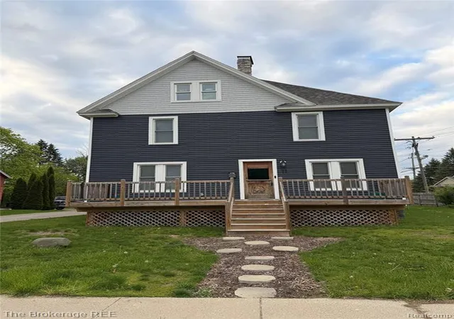 1st image of 11 1st St, Oxford, MI 48371 | MLS# 60990633