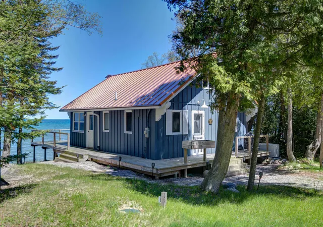 Homes for sale in Northport, MI | 14827 N Cathead Bay Dr, Northport, MI 49670 | MLS# 80068557
