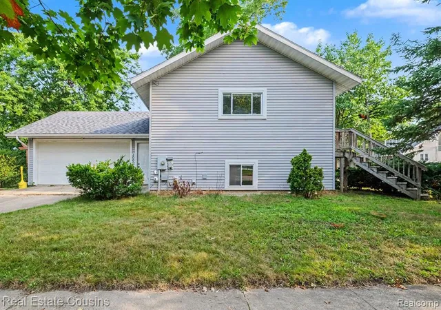 Photo 1 of Sale Pending at 300 Kent St, Durand, MI 48429 | MLS# 61020851 | Listing updated on 2026-08-17