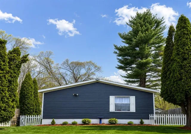 Photo 1 of Sale Pending at 421 Fulton St, Buchanan, MI 49107 | MLS# 70552898 | Listing updated on 2026-08-25