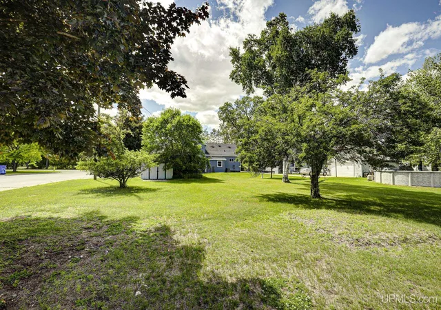 3rd image of 300 N Beebe Ave, Peshtigo C Wi, WI 54157 | MLS# 50212841