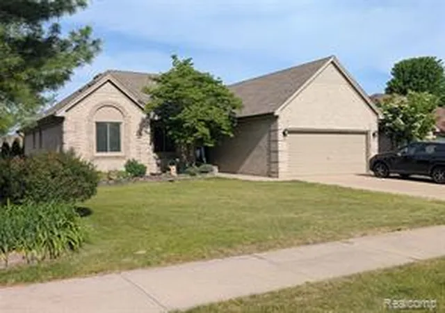 Homes for sale in Washington, MI | 57487 Nicholas Dr, Washington, MI 48094 | MLS# 61001451