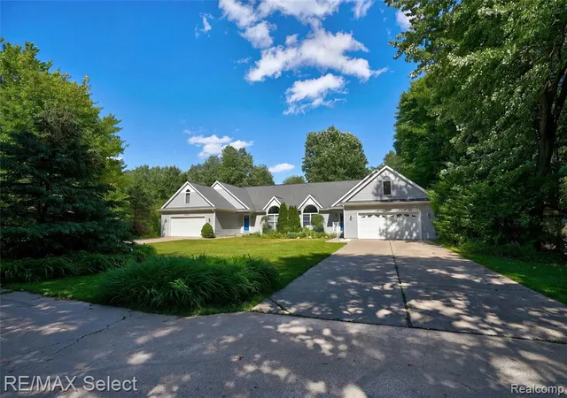 Photo 1 of Single family home for sale at 6500 N Seymour Rd, Flushing, MI 48433 1092 | MLS# 61002596 | Listing updated on 2026-08-27