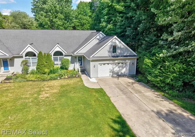 Photo 3 of Single family home for sale at 6500 N Seymour Rd, Flushing, MI 48433 1092 | MLS# 61002596 | Listing updated on 2026-08-27