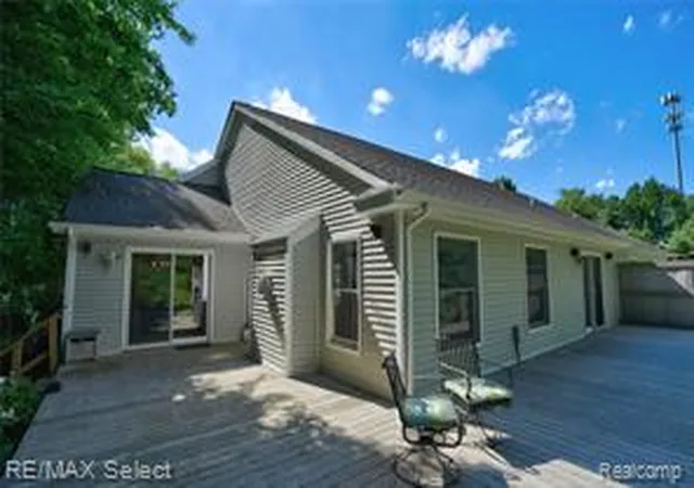 Homes for sale in Flushing, MI | 6500 N Seymour Rd, Flushing, MI 48433 | MLS# 61002596