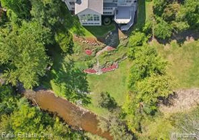 Homes for sale in Rochester, MI | 1642 Stony Creek Dr, Rochester, MI 48307 | MLS# 61008653