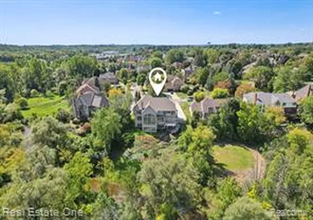 Homes for sale in Rochester, MI | 1642 Stony Creek Dr, Rochester, MI 48307 | MLS# 61008653