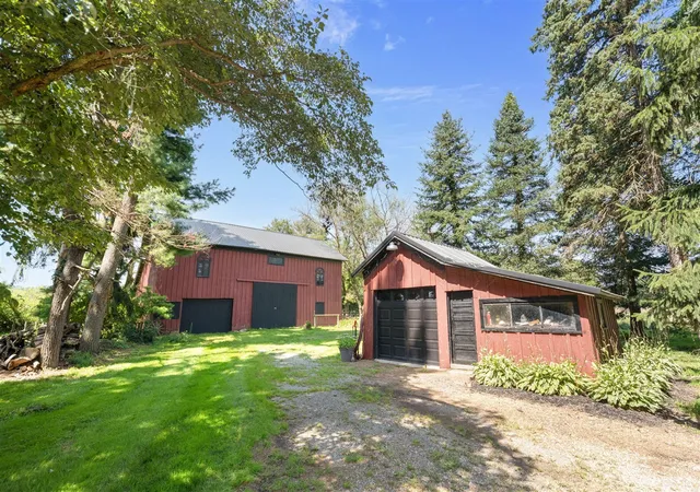 Photo 3 of Single family home for sale at 3995 W Bertrand Rd, Niles, MI 49120 | MLS# 70554762 | Listing updated on 2026-09-08