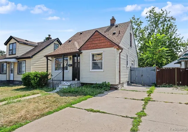 Photo 1 of Single family home for sale at 1423 Cicotte Ave, Lincoln Park, MI 48146 1600 | MLS# 61023859 | Listing updated on 2026-09-08