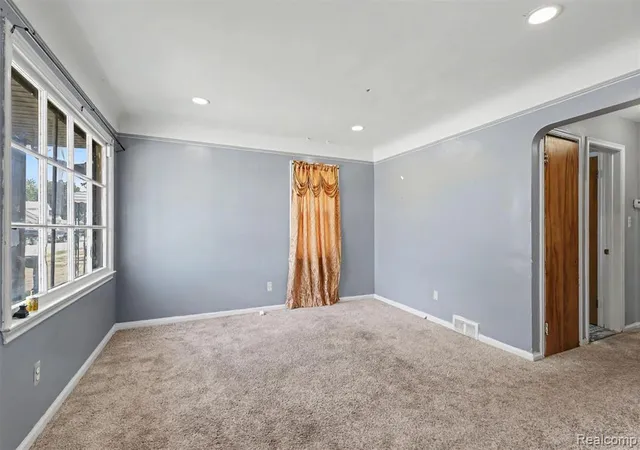 Photo 3 of Single family home for sale at 1423 Cicotte Ave, Lincoln Park, MI 48146 1600 | MLS# 61023859 | Listing updated on 2026-09-08