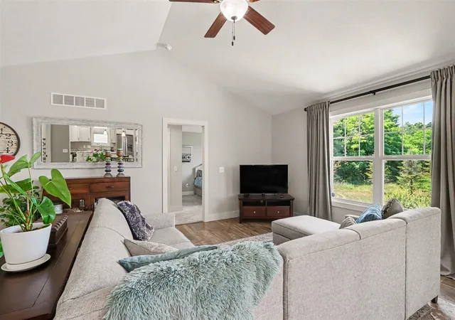 3rd image of 56512 Terra Vista Blvd #19, Mattawan, MI 49071 | MLS# 70545430