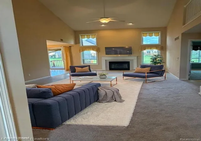 Homes for sale in Commerce Township, MI | 6166 Lochmore Dr, Commerce Township, MI 48382 | MLS# 61002895