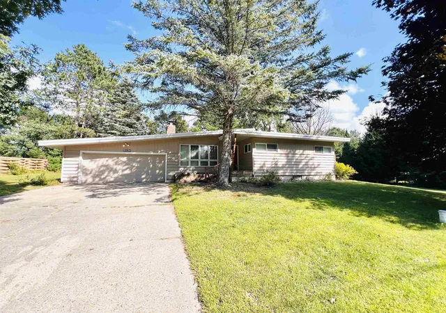 Photo 1 of Single family home for sale at 5121 Crosby Rd, Cadillac, MI 49601 | MLS# 80072889 | Listing updated on 2026-09-16