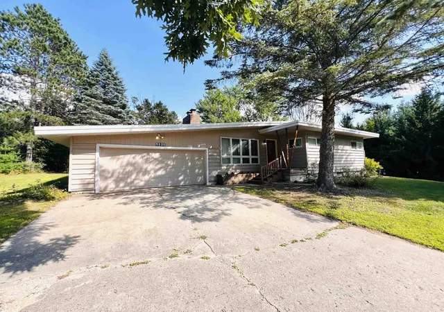 Photo 3 of Single family home for sale at 5121 Crosby Rd, Cadillac, MI 49601 | MLS# 80072889 | Listing updated on 2026-09-16