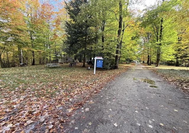Photo 4 of Sale Pending at 7940 Florida St, Shelby, MI 49455 | MLS# 70501350 | Listing updated on 2025-11-02