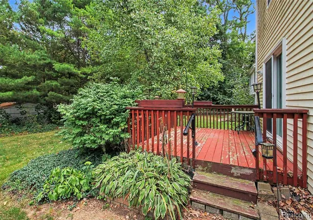 Photo 3 of Single family home for sale at 8565 Hamburg Rd, Brighton, MI 48116 5115 | MLS# 61025401 | Listing updated on 2026-09-01