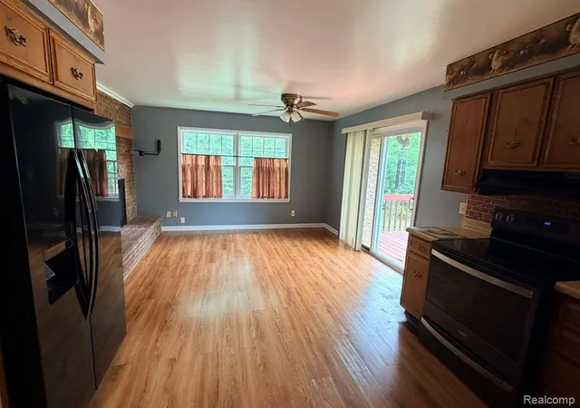 Photo 3 of Single family home for sale at 5881 Rowland Pine Ct, Howell, MI 48843 9833 | MLS# 61024161 | Listing updated on 2026-09-20