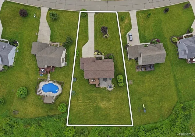 Homes for sale in Dexter, MI | 6176 Sterling Trl, Dexter, MI 48130 | MLS# 61001698