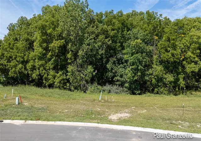 Photo 2 of Land for sale at 5561 N Blackberry Bluff, Kentwood, MI 49512 | MLS# 70554537 | Listing updated on 2026-08-27